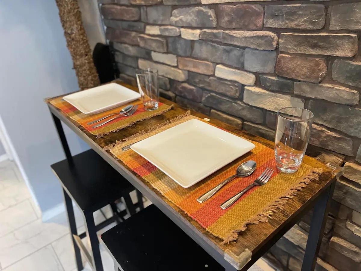 Brooklyn Spacious Space With Private Entrance, Bathroom, & Backyard - Full-Kitchen นิวยอร์ก ภายนอก รูปภาพ